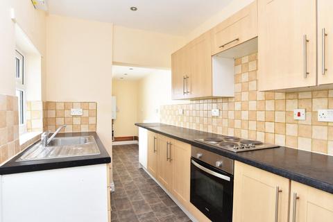 2 bedroom terraced house to rent, Mount Street, Harrogate, HG2 8DQ