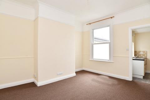 2 bedroom terraced house to rent, Mount Street, Harrogate, HG2 8DQ