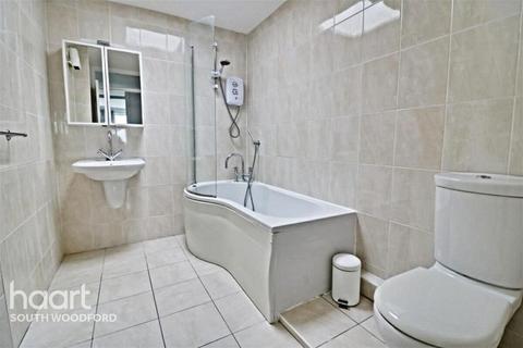 2 bedroom flat to rent, Bedford Road, London