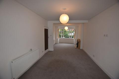 4 bedroom detached house to rent, Mereworth Drive, Shooters Hill, SE18 3ED