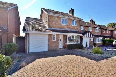 3 bedroom detached house to rent, Canford Heath