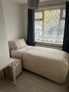 1 bedroom in a house share to rent, High Street, Brierley Hill