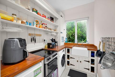 1 bedroom flat to rent, Jamestown Road, Camden, London
