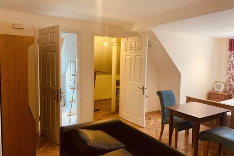 House share to rent, Staverton Road, Willesden, NW2