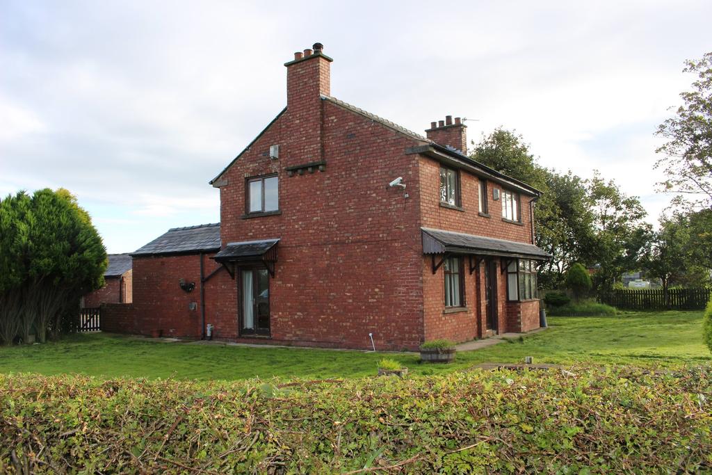 Grange Lane, Hutton, Preston PR4 3 bed detached house £450,000