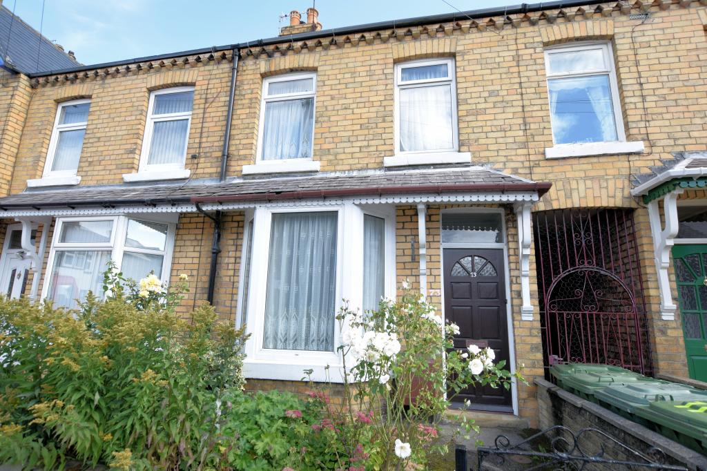 St John's Road, Falsgrave, Scarborough, North Yorkshire YO12 5ES 2 bed townhouse £99,950