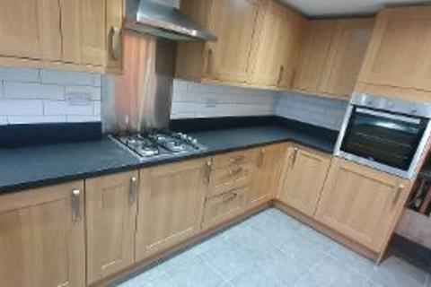 2 bedroom house to rent, Westwood Rd, Heald Green, Cheadle, Cheshire sk8