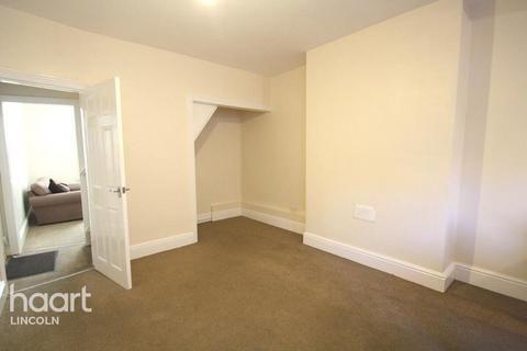 2 bedroom terraced house to rent, Sherbrooke Street, Lincoln