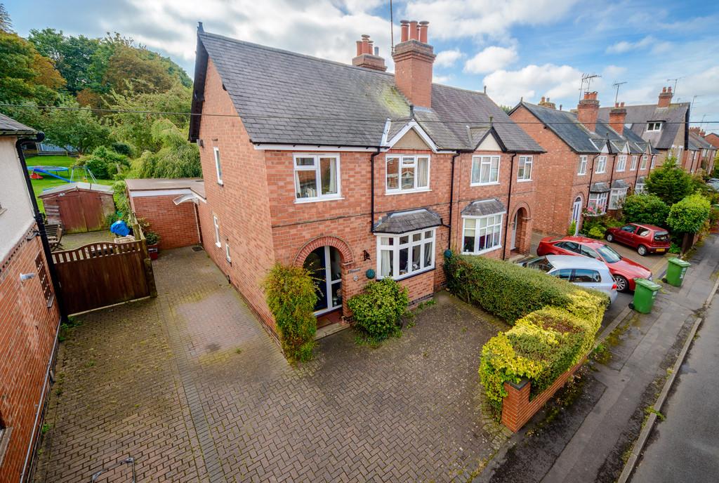 Arthur Street, Kenilworth 3 bed semidetached house £319,950