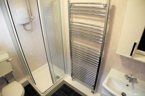 2 bedroom end of terrace house to rent, High Street, Kessingland