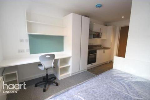 Studio to rent, High Street, LINCOLN