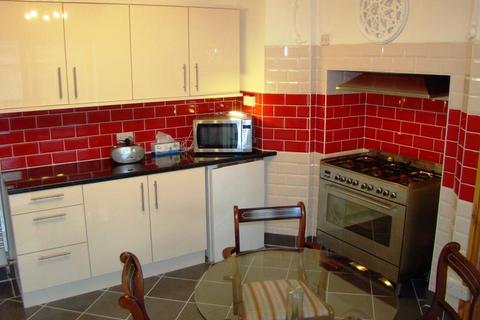 3 bedroom semi-detached house to rent, Brighton BN1