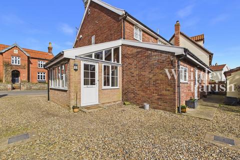 undefined, Market Court Flat, Kenninghall