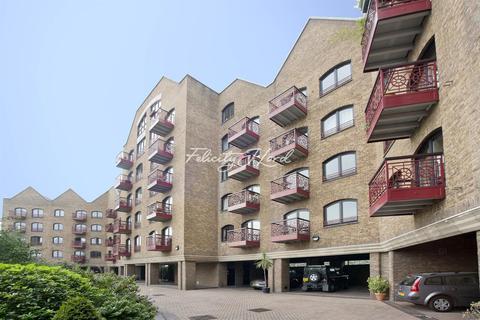 3 bedroom flat to rent - Wapping Wall, E1W