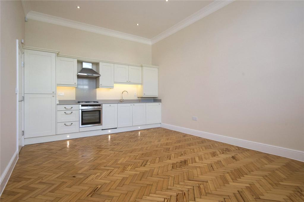 Kitchen/Living Area