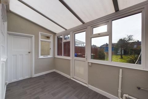 3 bedroom terraced house to rent, Seaton Road, Hessle