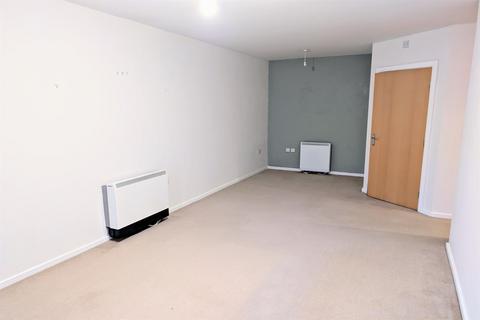 2 bedroom flat to rent, Cronton, Widnes WA8