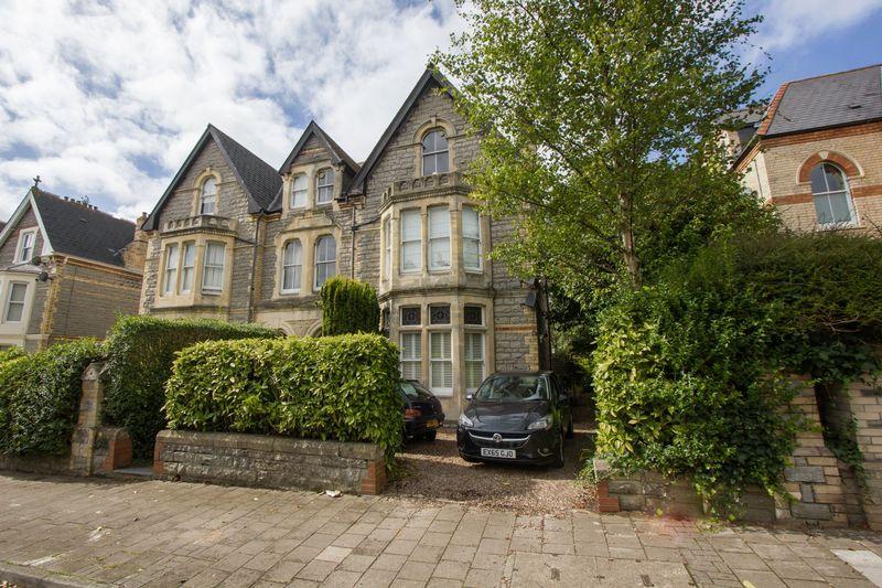 Westbourne Road, Penarth 2 bed apartment £320,000