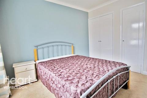 2 bedroom flat to rent, Worple Road, SW19