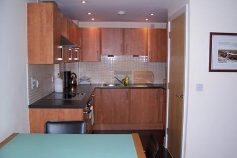 1 bedroom apartment to rent - Altamar, Kings Road, Swansea. SA1 8PP