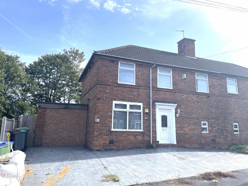 4-5 Bedroom Semi Detached House , Ideal for Socia