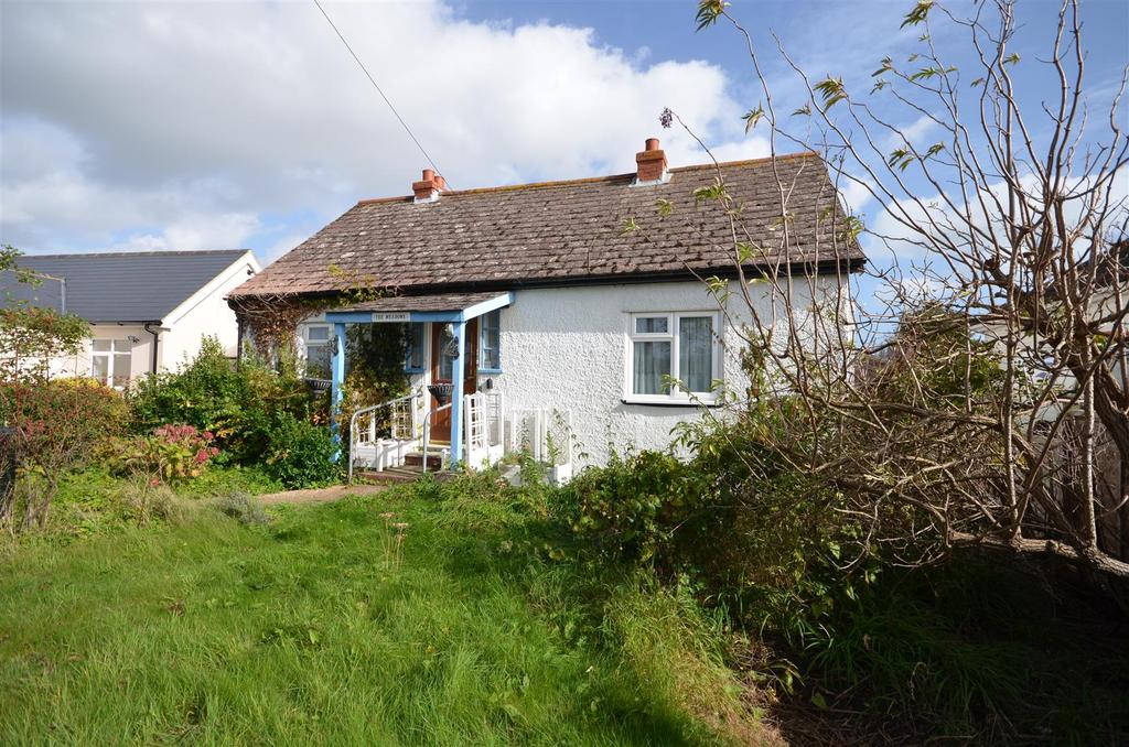 Sea Road, Winchelsea Beach, Winchelsea 3 bed bungalow £230,000