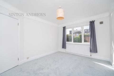 2 bedroom flat to rent, Midhurst Road, Ealing, W13