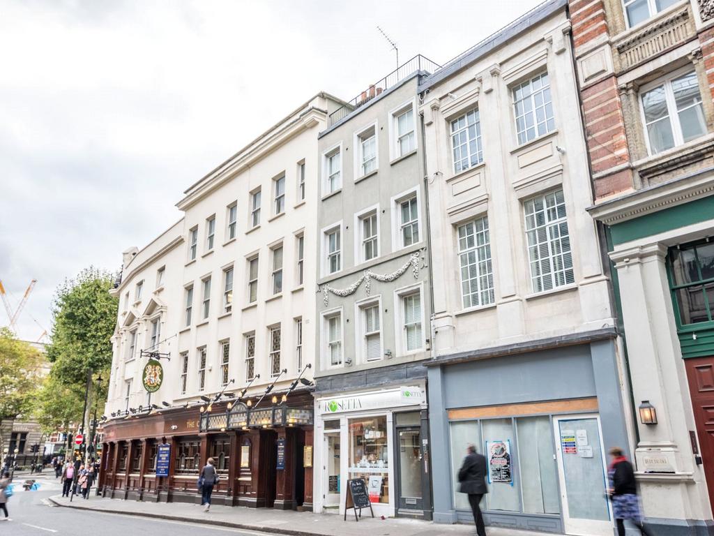 William IV Street
