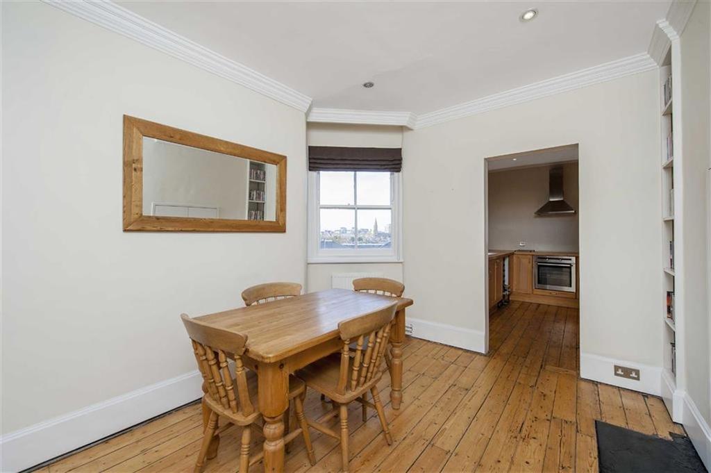 Cambridge Mansions, Battersea, London, SW11 2 bed flat £790,000