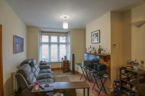 3 bedroom terraced house to rent, Tresham Street, Kettering