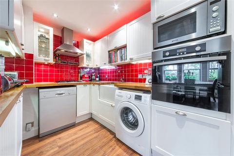 2 bedroom flat to rent, Fitzjohns Avenue, Hampstead, London