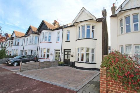 2 bedroom apartment to rent - Chalkwell Park Drive, Leigh-On-Sea