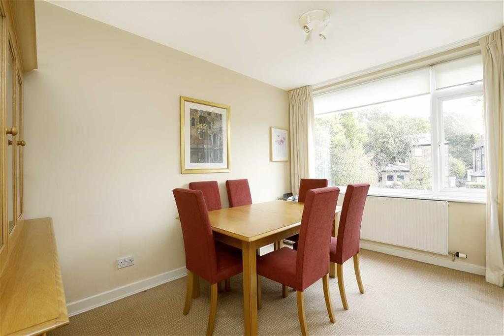 Pymers Mead, London 4 bed townhouse £810,000
