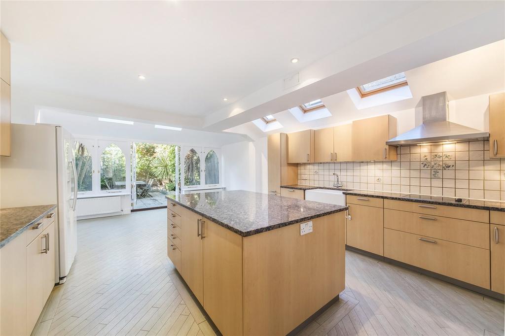 Kitchen/Dining