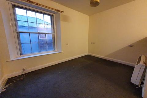 2 bedroom apartment to rent, High Street, Bideford