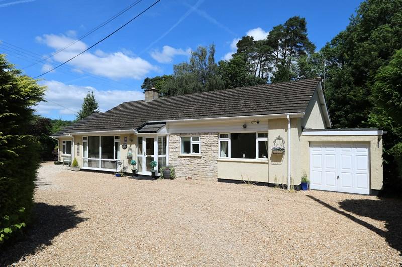 Bridge Place Road, Camerton Bath BA2 0PD 4 bed detached bungalow £495,000