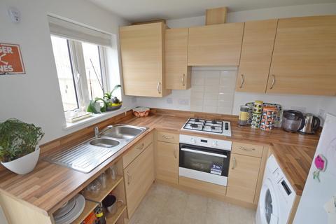 2 bedroom end of terrace house to rent, Filkins Close, Tangmere, PO20