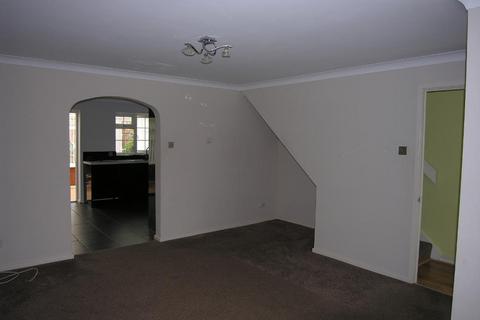 3 bedroom detached house to rent, Ashley Gardens, Hailsham, East Sussex, BN27 1NQ