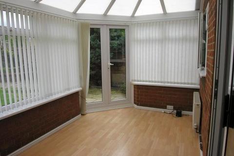 3 bedroom detached house to rent, Ashley Gardens, Hailsham, East Sussex, BN27 1NQ