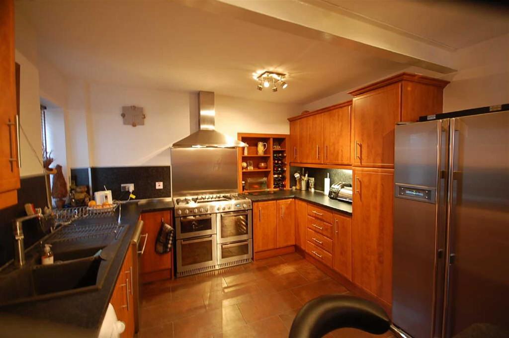 North Guards, Whitburn, Sunderland 4 bed semidetached house £950 pcm (£219 pw)