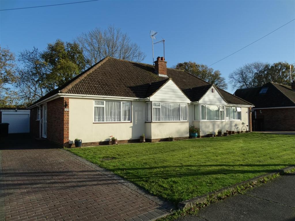 Potters Lane, Burgess Hill 3 bed bungalow £389,950
