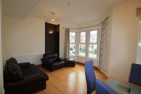 undefined, Flat B, 347 Newport Road