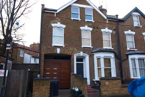 2 bedroom flat to rent, Daleview Road, Manor House, N15