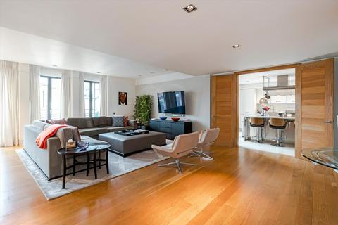 3 bedroom flat for sale, Davies Street, Mayfair, London, W1K