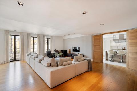 3 bedroom flat for sale, Davies Street, Mayfair, London, W1K