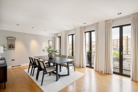 3 bedroom flat for sale, Davies Street, Mayfair, London, W1K