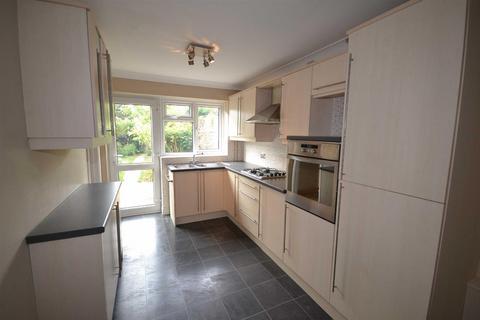3 bedroom terraced house to rent, Winstree Road, Burnham-on-Crouch