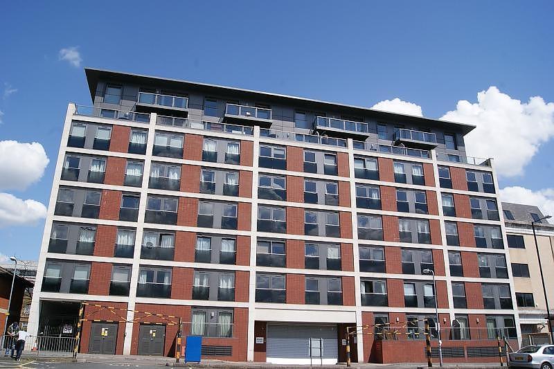 Mosaic Apartments High Street Slough Sl1 1 Bed Apartment 800 Image 1 Of 4 Front Main