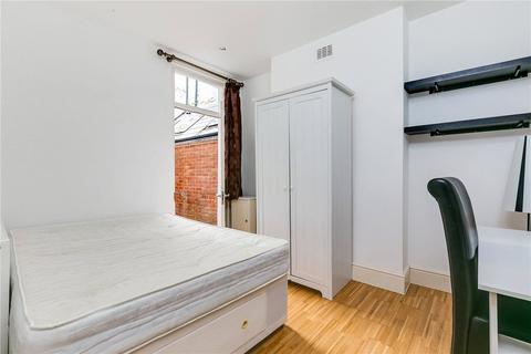 2 bedroom apartment to rent, Bronsart Road, London, SW6