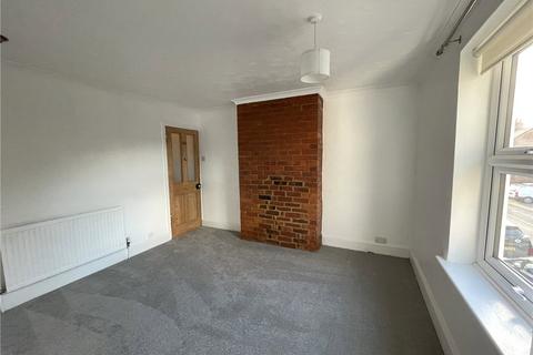 2 bedroom end of terrace house to rent, Russell Road, Newbury, Berkshire, RG14